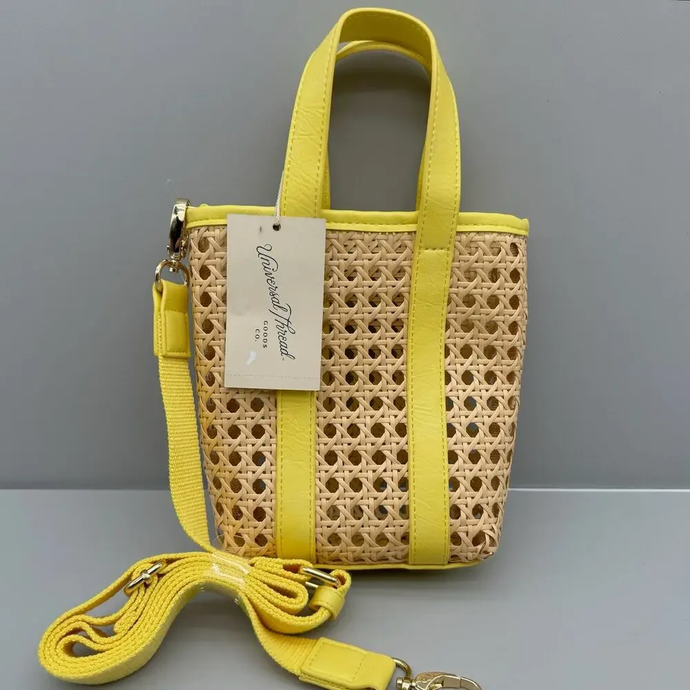 Universal Thread Purse Womens One Size Yellow Tan Open Weave Boho Coastal Girly